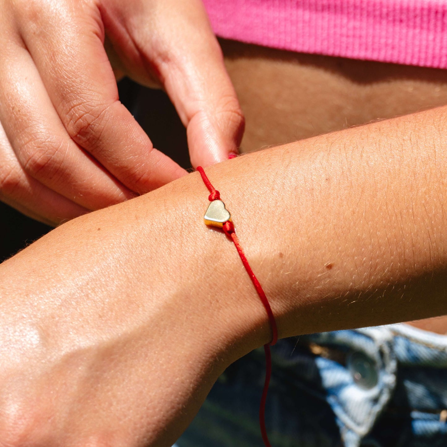 PULSERA BIJOUX CORAZON PLATEADO.