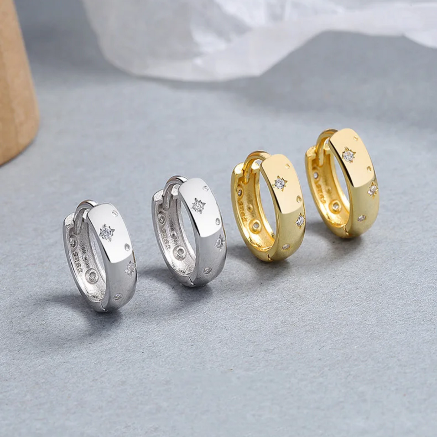 ARGOLLAS DE PLATA DESTELLOS.