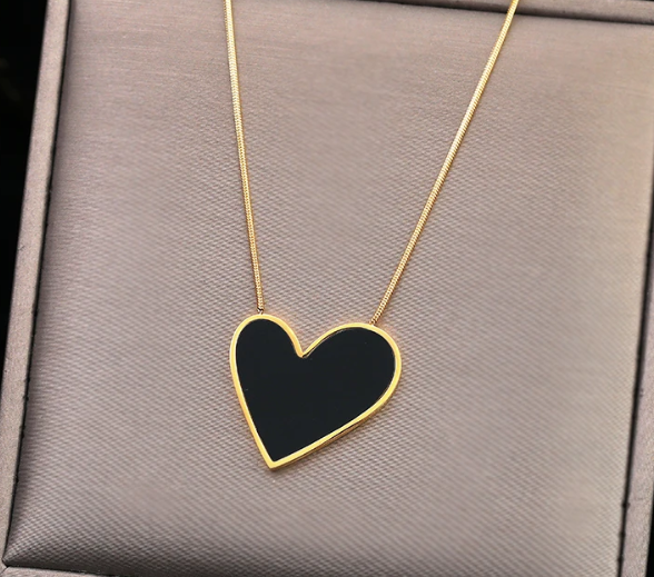 COLLAR BIJOUX CORAZON COLOR