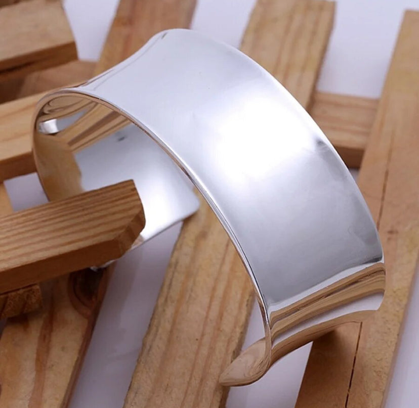 PULSERA BIJOUX GRUESA PLATEADA