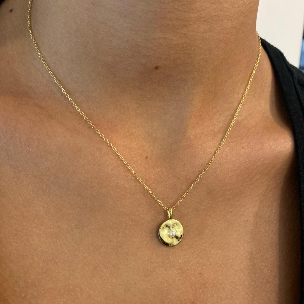 COLLAR DE PLATA BAÑADA EN ORO PERLA